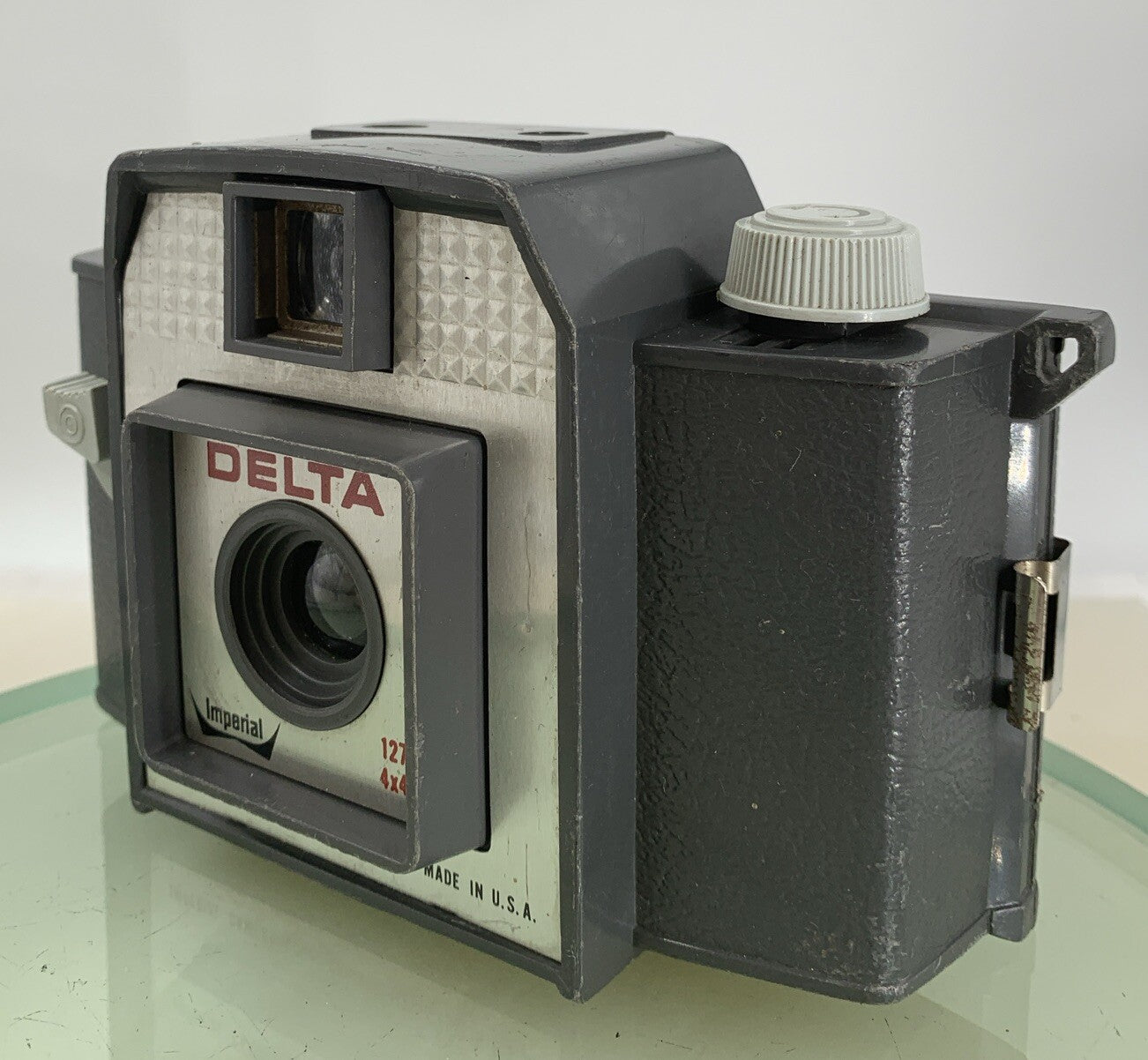 Vintage Imperial Delta Camera 127 Made in Chicago U.S.A. GREY TESTED - 7502