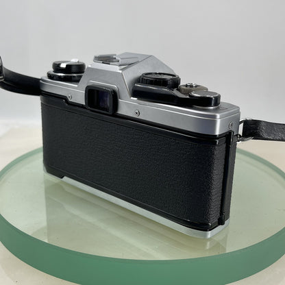 BOXED Olympus OM10 35mm SLR Film Camera with 50mm Lens + Leather Case+T20 FLASH+7