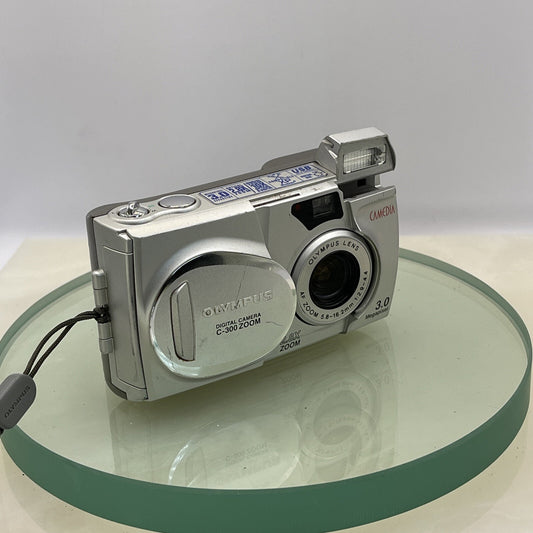 Olympus C-300 Zoom Digital Camera 3.0MP Megapixel 2.8x Optical Zoom- Silver #2900