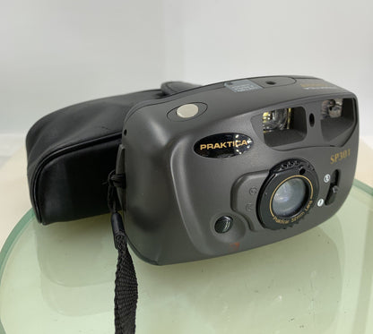Praktica Sport SP301 32mm Fixed Focus Motor wind Camera with Case - TESTED - 8560