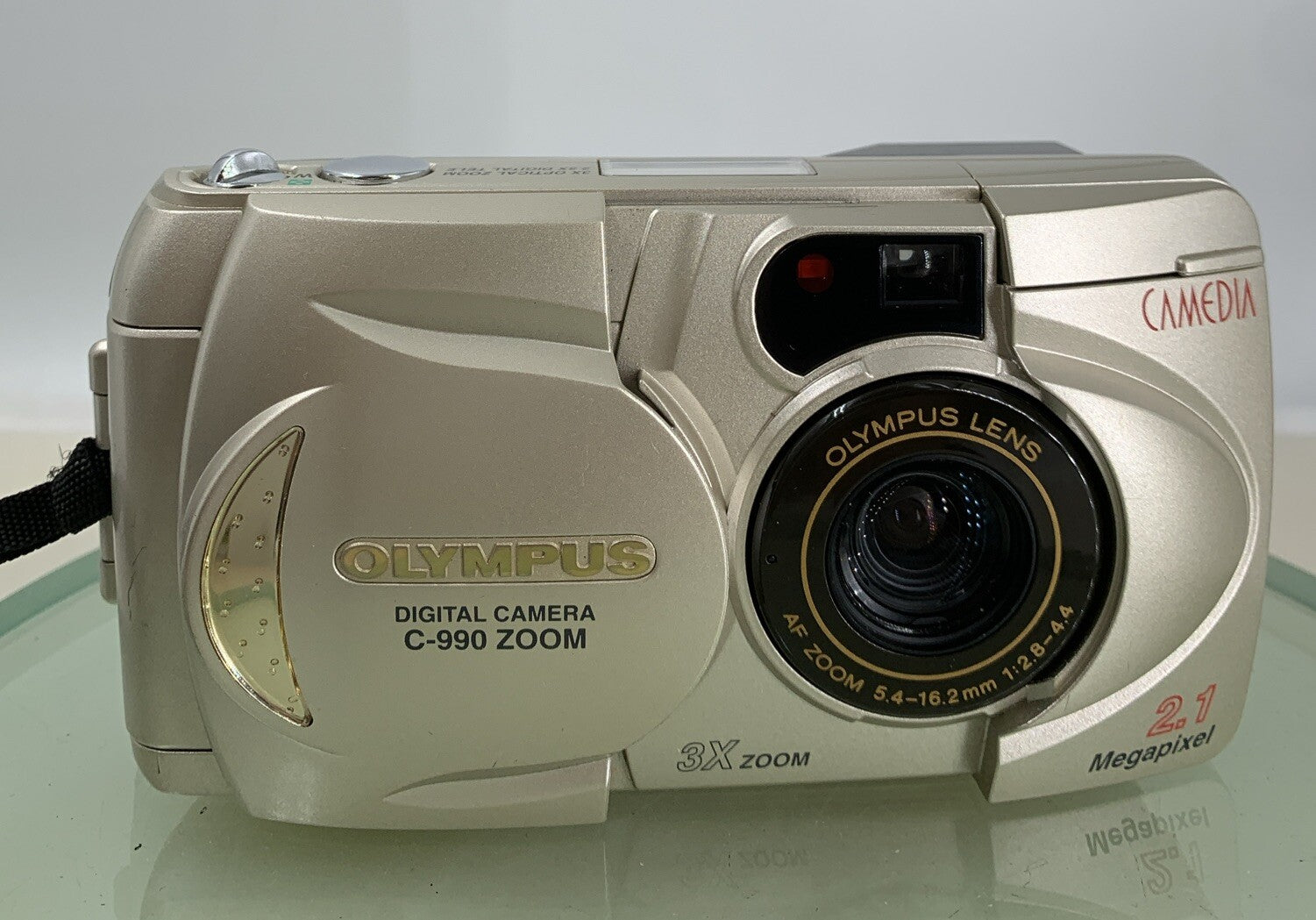 Olympus Camedia C-990 Zoom 2.1MP DIGITAL CAMERA + COVER SILVER TESTED - 4771