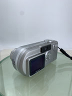 SONY Cybershot DSC-P9 Digital Camera SILVER 4MP + CHARGER + WIRE TESTED - 6805