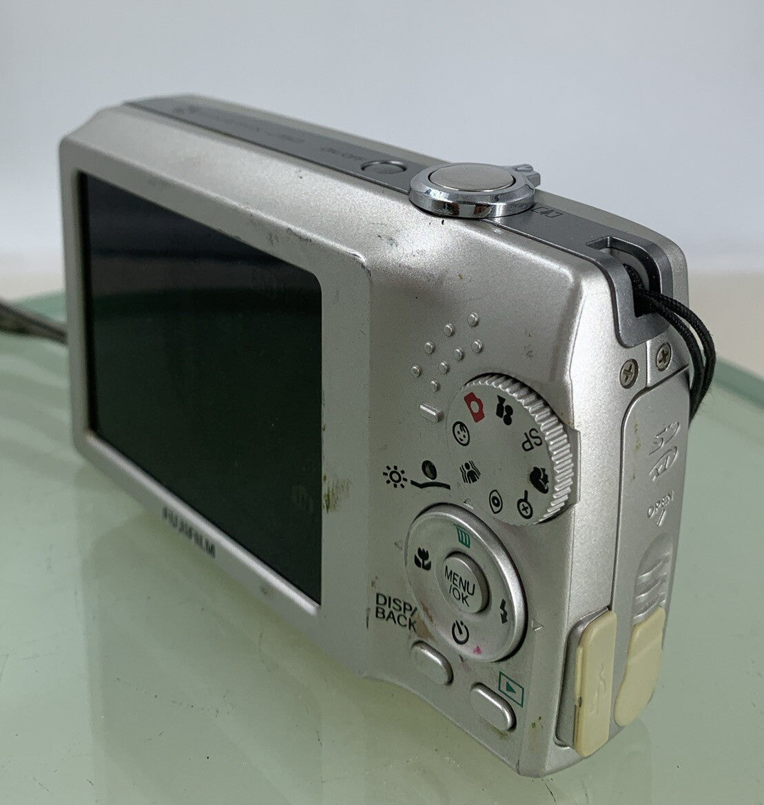 Fujifilm Digital Camera FinePix J50 8.2MP + CHARGER + COVER SILVER TESTED - 3636