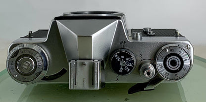 Zenit EM 35mm SLR Film Camera Body Only + Tested - 8917