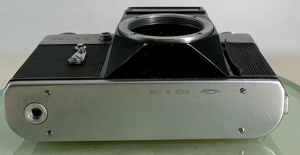 Zenit E 35mm SLR Film Camera Body Only + Tested - 4938