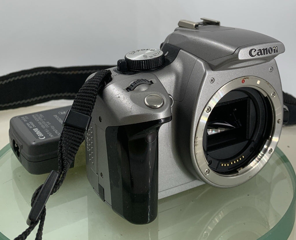 Canon EOS 350D COMPACT DIGITAL SLR Camera BODY GREY WITH CHARGER TESTED - 410