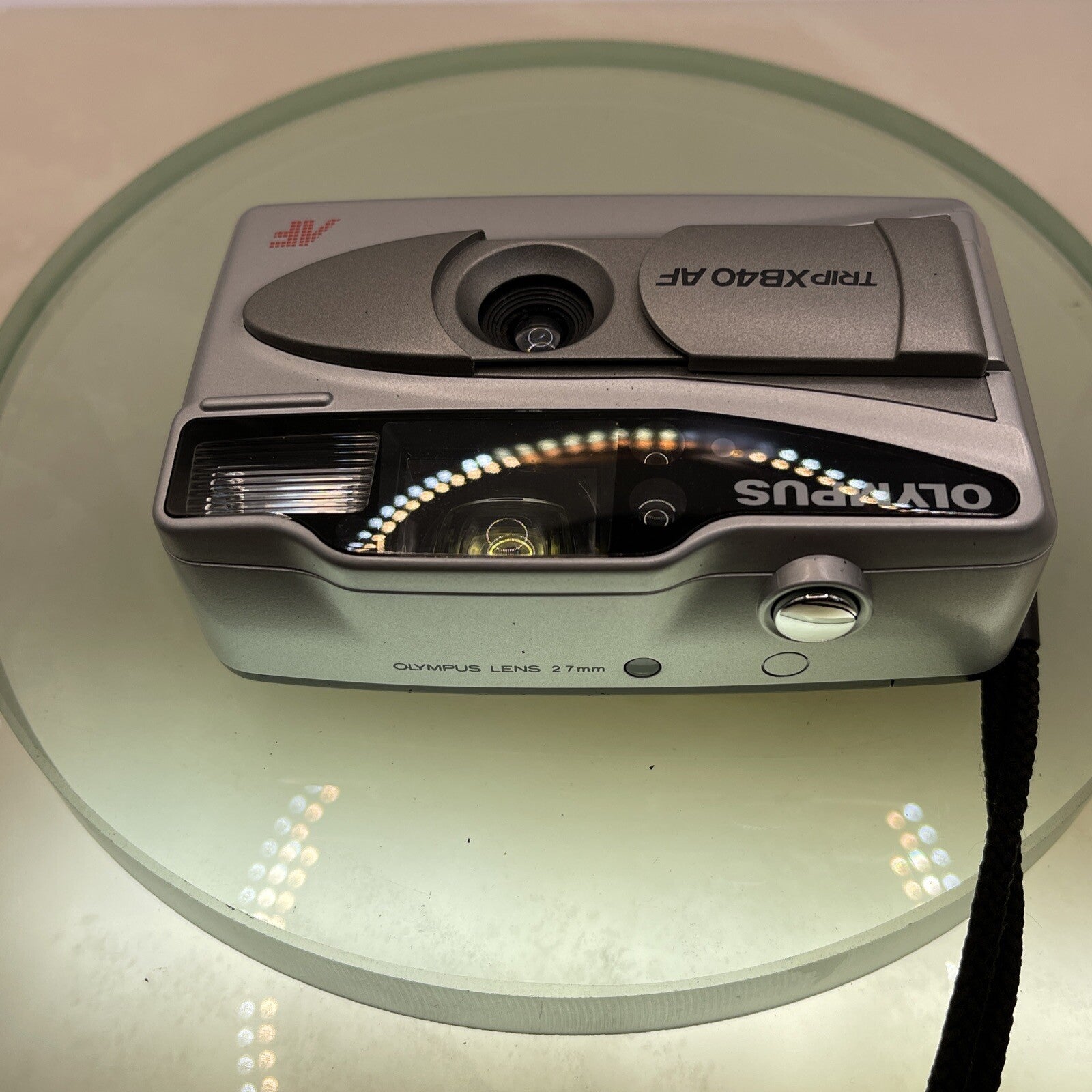 Olympus Trip XB40 AF 35mm Film Point and Shoot Camera Silver Tested #3797
