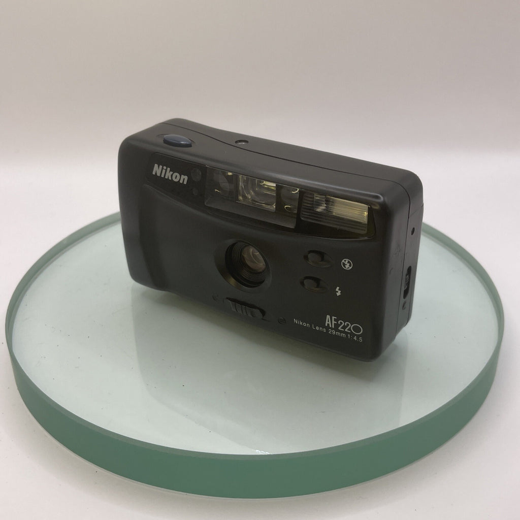 Nikon AF220 35mm Point Shoot Film Camera and Case Lens 29mm 1 : 4.5 #3352