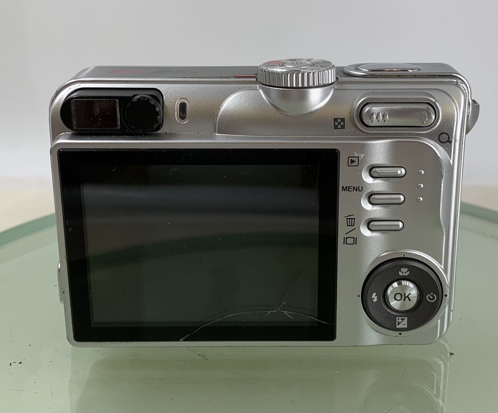 Technika SH-A 366 COMPACT Digital Camera SILVER-LCD BROKEN-NO CARD-TESTED- 8673