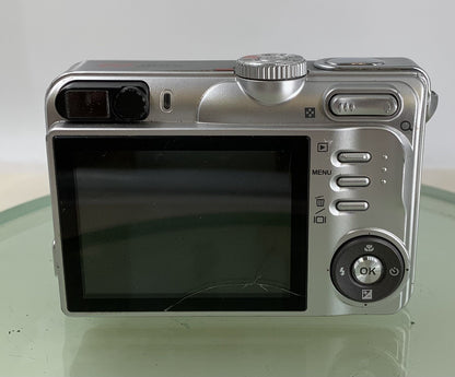 Technika SH-A 366 COMPACT Digital Camera SILVER-LCD BROKEN-NO CARD-TESTED- 8673