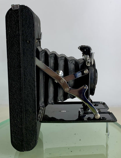 VINTAGE KERSHAW EIGHT-20 PENGUIN BLACK MADE IN ENGLAND FOLDING CAMERA TESTED-3262