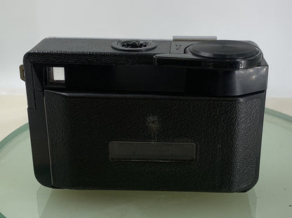 Kodak Instamatic Camera 133-X Viewfinder Camera 35mm Original Case TESTED - 8864