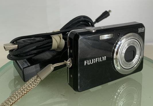 Fujifilm Digital Camera FinePix J32 12.2MP BLACK + CHARGER + WIRE TESTED - 9980