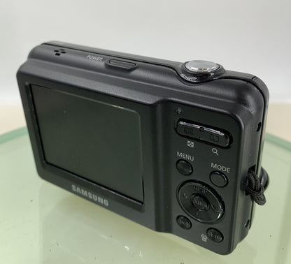 Samsung COMPACT DIGITAL CAMERA ES9 12.2MP BLACK WITH COVER - TESTED - 9856