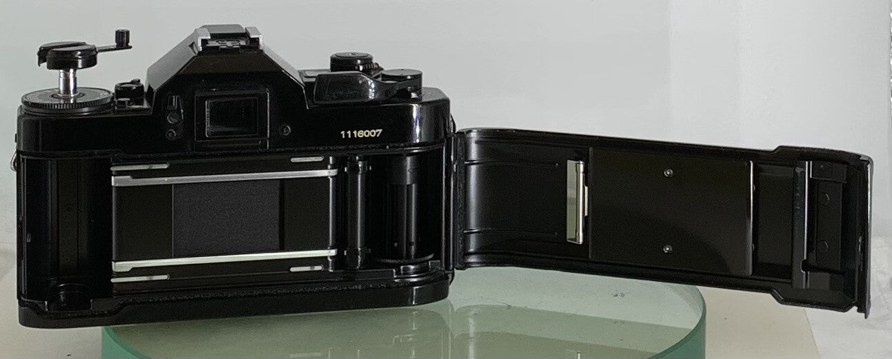 BEAUTIFUL Canon A-1 35mm SLR Camera Body+ SIGMA 28mm f/1.8 FULLY WORKING #1697