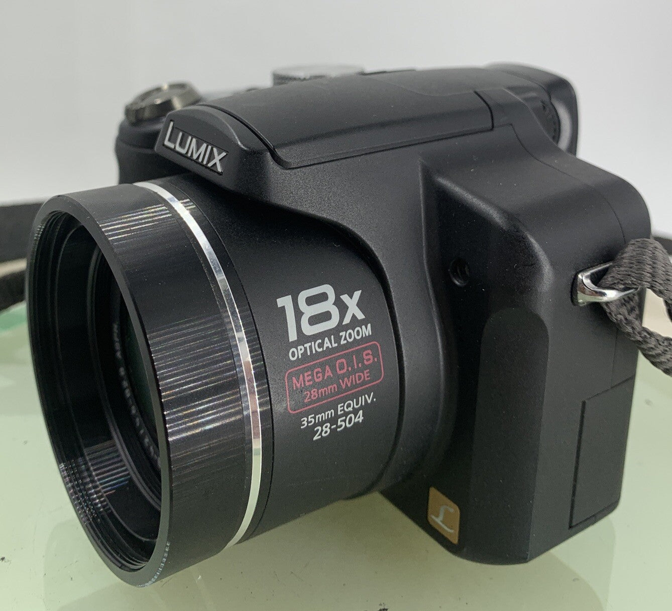 Panasonic LUMIX DMC-FZ18 8.1MP 18X OPTICAL ZOOM CAMERA+CHARGER - TESTED - 1002