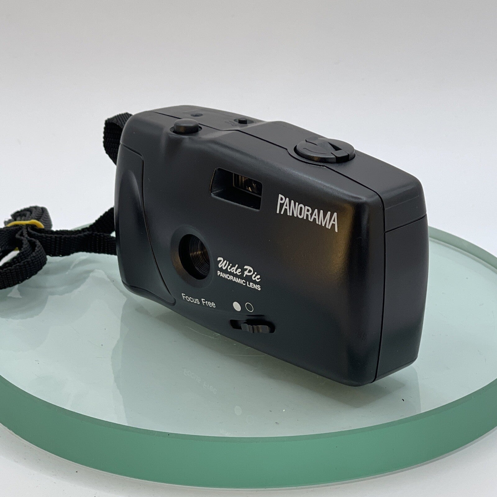 VINTAGE PANORAMA, PANORAMIC WIDE PIC 35MM CAMERA POINT AND SHOOT GREAT, Manu#6272