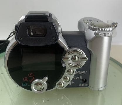 Konica Minolta Dimage Z2 COMPACT DIGITAL CAMERA 4.0MP NO CARD TESTED - 3125