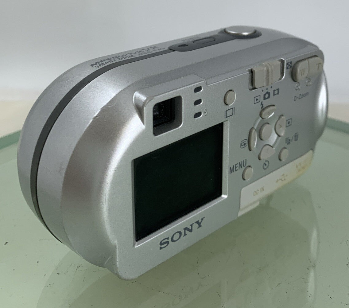 Sony Digital Camera Cybershot DSC-P43 4.1MP SILVER NO CHARGER TESTED - 6734