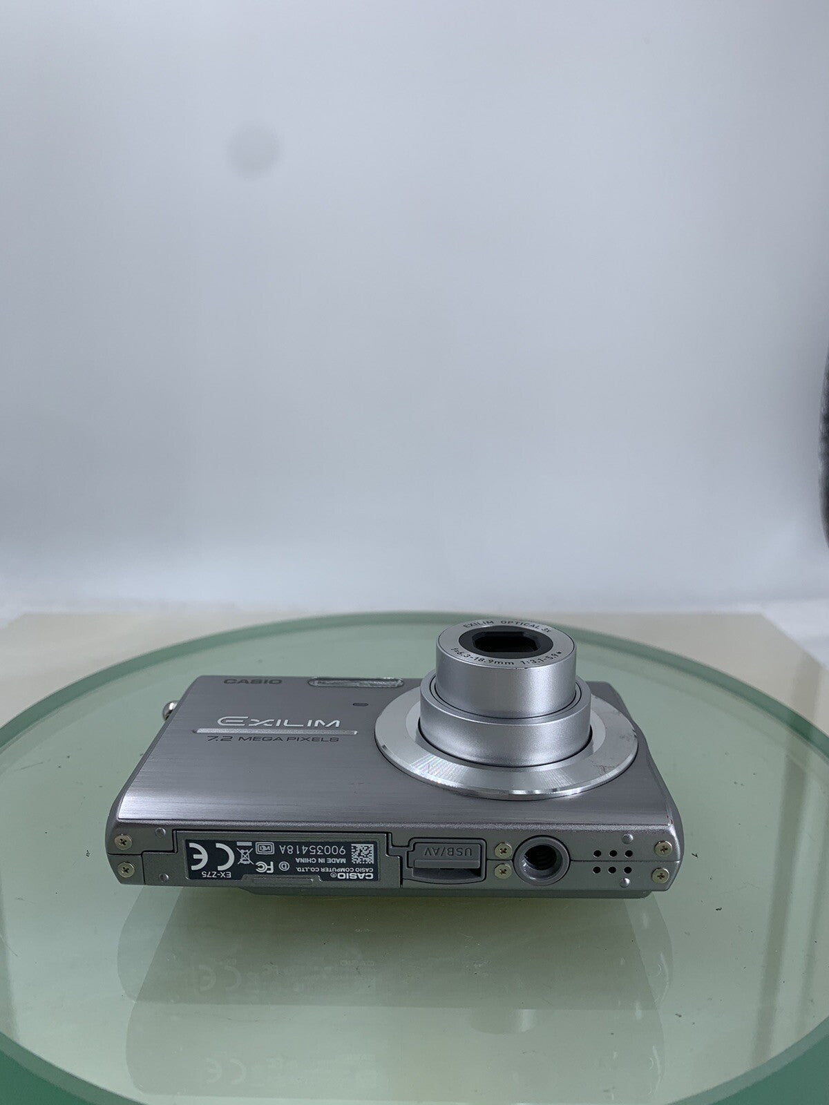 Casio Digital Camera EXILIM EX-Z75 7.2MP SILVER WITH CHARGER TESTED - 6897