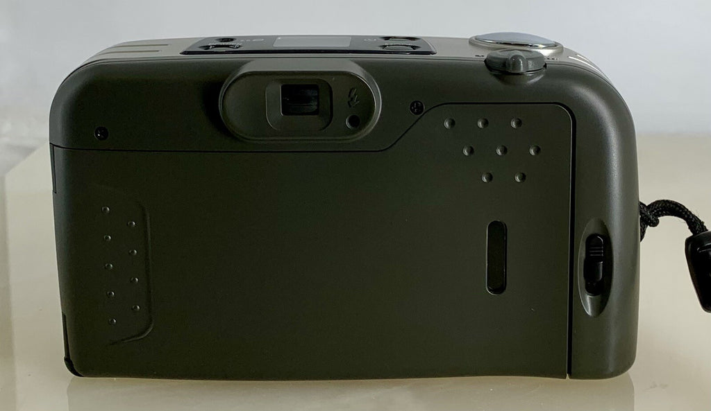{MINT CONDITION} Bell+Howell PZ2200 Auto Focus 35mm Film Camera+Case+Tested -534