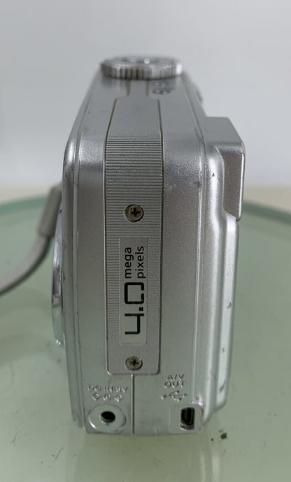 Kodak Digital Camera EasyShare C330 4.0MP Silver NO SD CARD Tested  - 2983