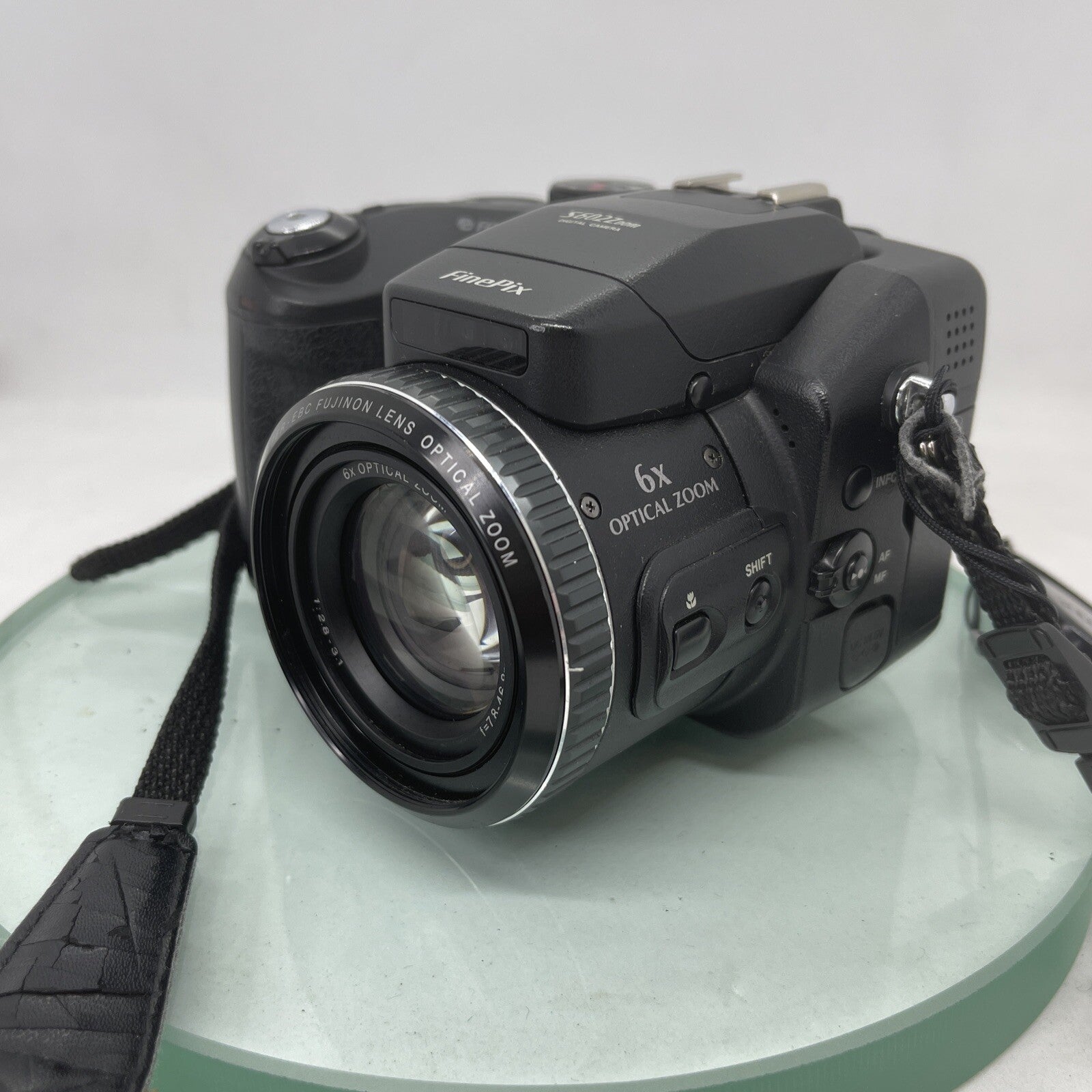 FujiFilm FinePix S602 Zoom  3.1MP 6x Zoom SLR Bridge Camera Crack On LCD TESTED2