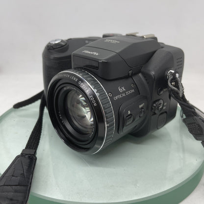 FujiFilm FinePix S602 Zoom  3.1MP 6x Zoom SLR Bridge Camera Crack On LCD TESTED2