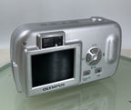 Olympus Camedia C-150 2.0MP-COMPACT DIGITAL CAMERA SILVER  - TESTED - 2415