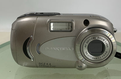 Praktica DCZ 4.4 DIGITAL CAMERA 4.0 MP SILVER DISPLAY GLASS BROKEN TESTED - 4491
