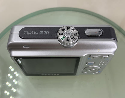Pentax Optio E20 6mp Digital Film Camera With Case & 1.0GB SD Card Tested - 5925