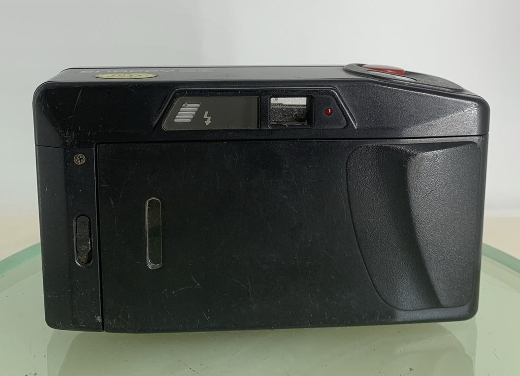 Canon Snappy EZ 35mm Film Point and Shoot Camera BLACK NO BATTERY - TESTED - 6225