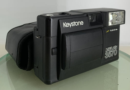 Vintage Keystone Everflash 3570 38mm Camera + Black + Case + Tested - 7920