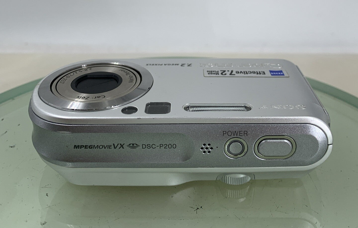 Sony Cyber-Shot DSC-P200 7.2MP Digital Camera SILVER + CHARGER TESTED - 248