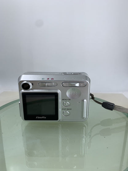 Fujifilm Digital Camera FinePix A350 5.2MP NO CARD NO CHARGER TESTED - 3613