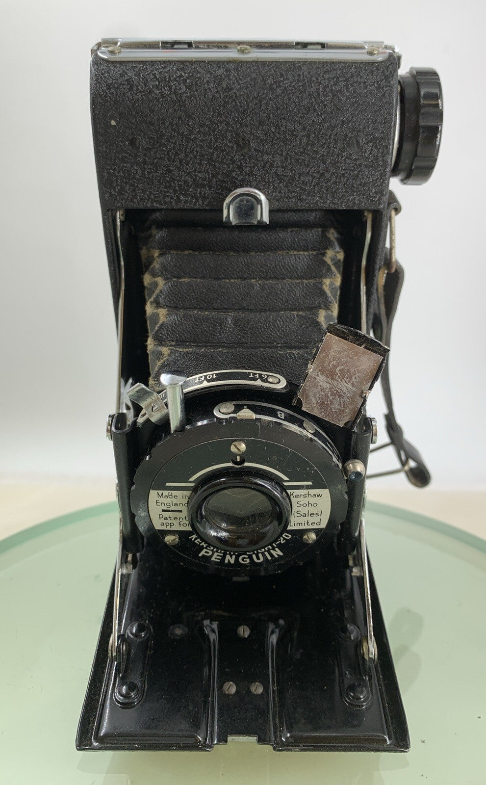 VINTAGE KERSHAW EIGHT-20 BLACK MADE IN ENGLAND FOLDING CAMERA TESTED - 9391