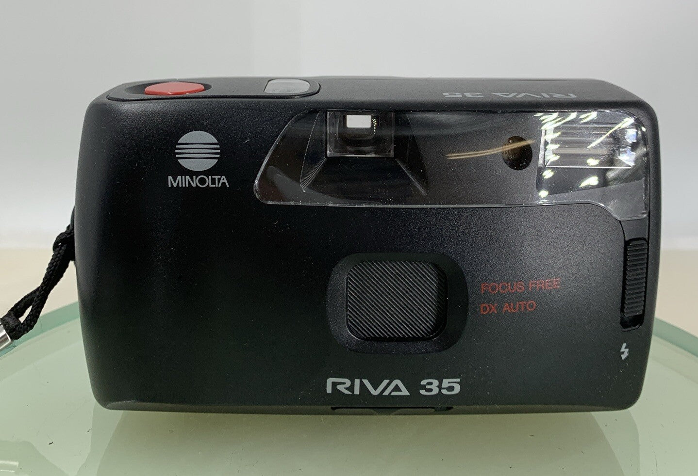Minolta Riva 35 COMPACT POINT & SHOOT FILM CAMERA FOCUS FREEBLACK TESTED - 1651