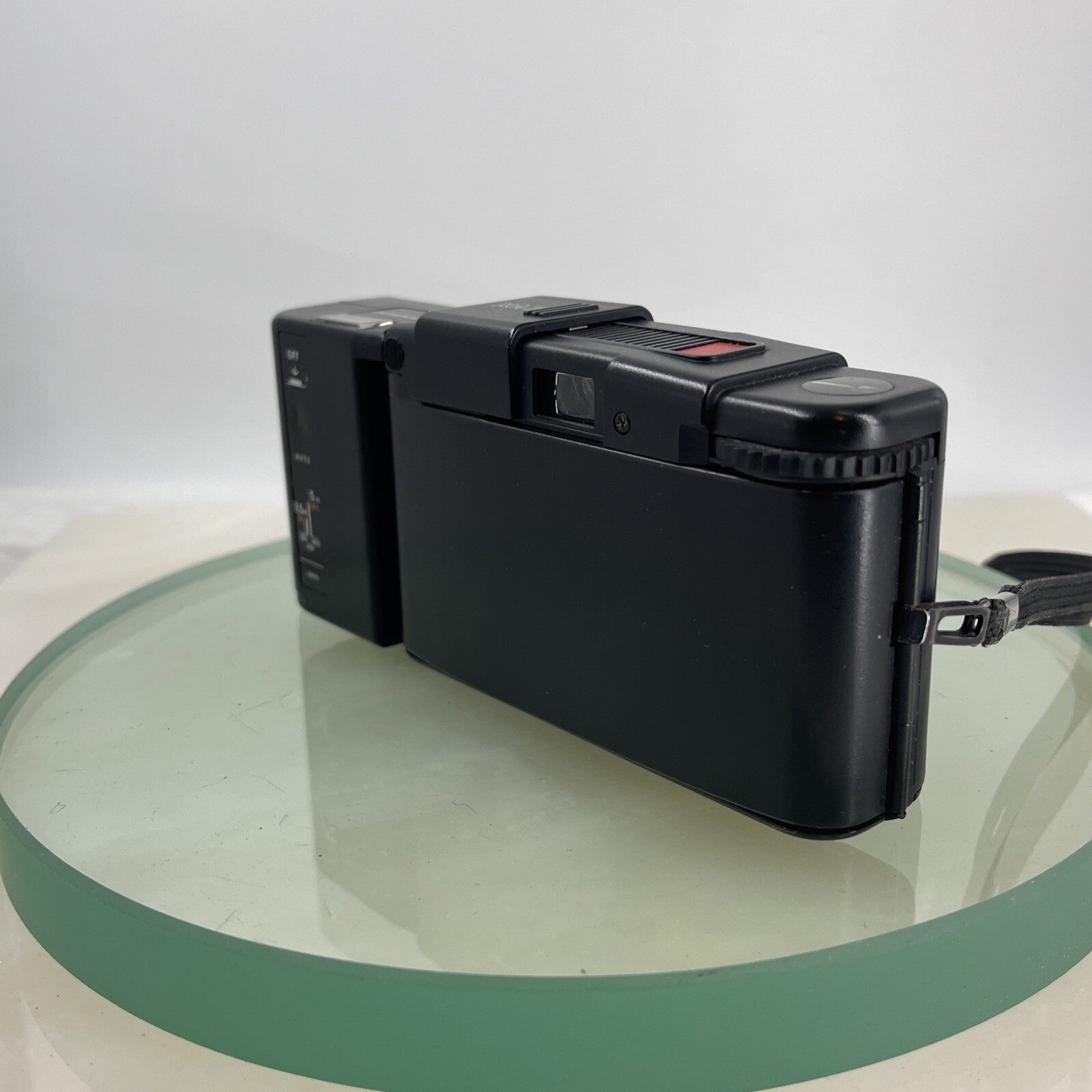 OLYMPUS XA2 Electronic Flash A11 D.ZUIKO 35mm f3.5 TESTED  POINT & SHOOT CAMERA5
