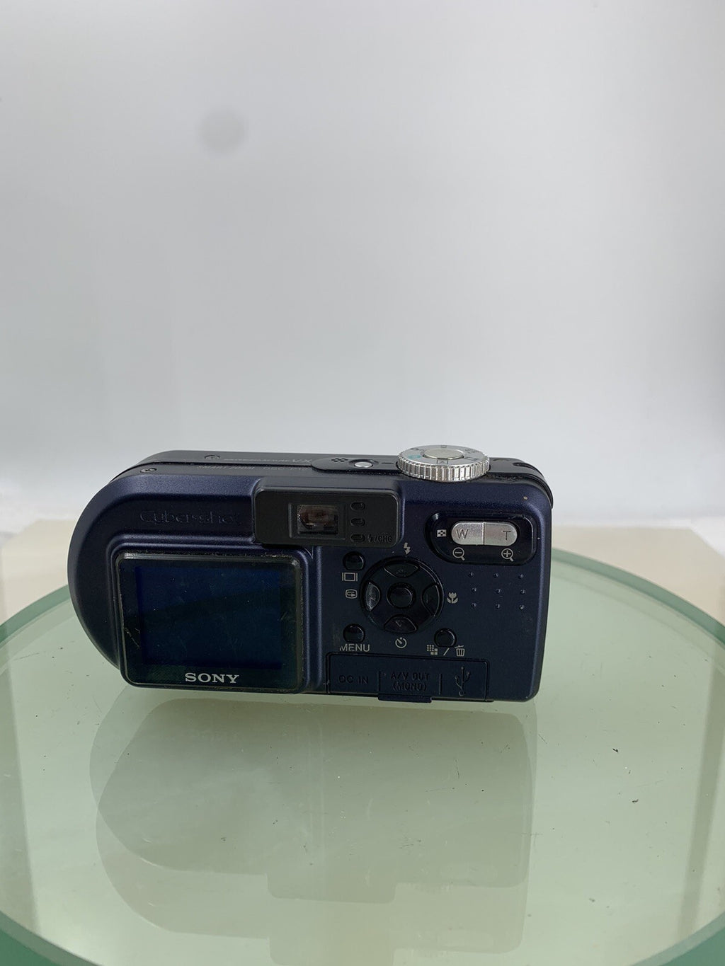 Sony Cybershot DSC-P12 5.0MP DIGITAL CAMERA BLUE + CHARGER + WIRE TESTED - 5954
