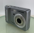 Samsung Digimax D53 5.0 MP WITH COVER Digital Camera Silver - TESTED - 2622