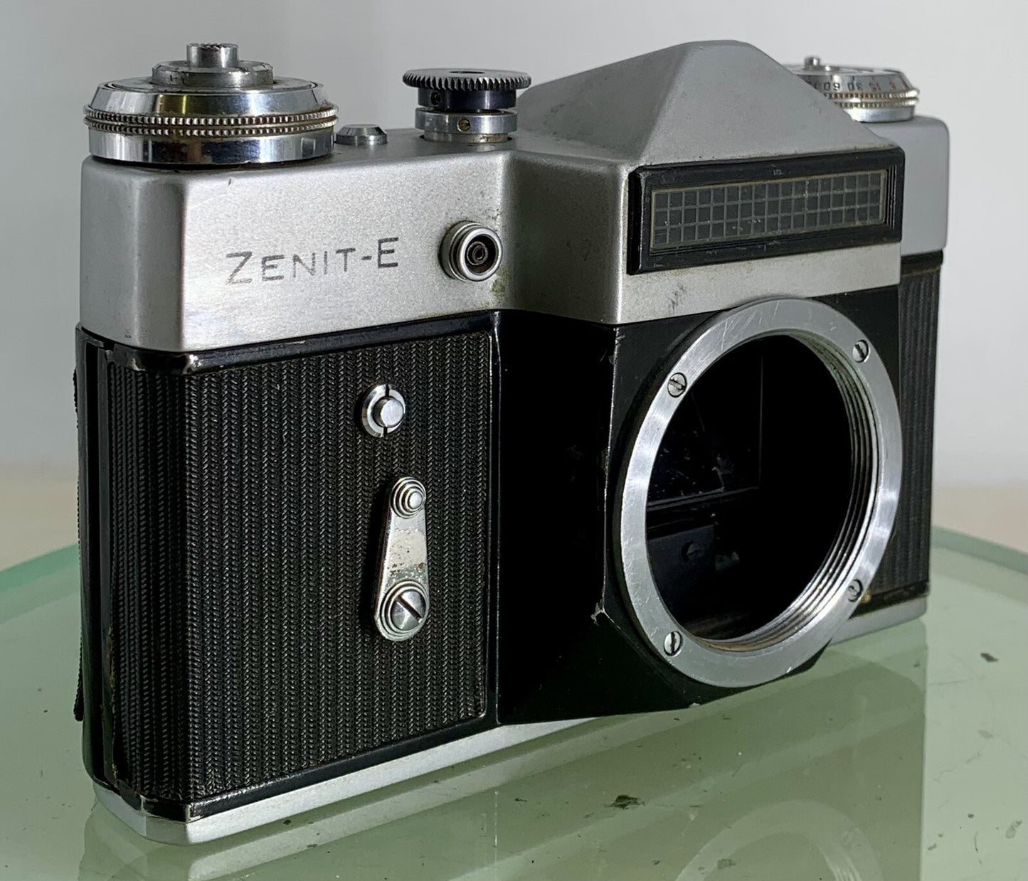 Zenit E 35mm SLR Film Camera Body Only + Tested - 4930