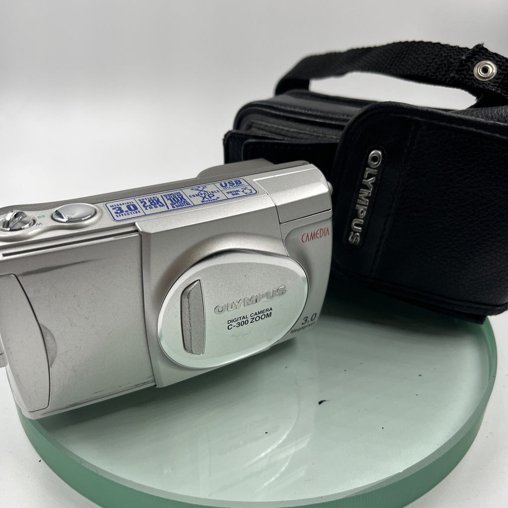 Olympus C-300 Zoom Digital Camera 3.0MP Megapixel 2.8x Optical Zoom-Silver # 9690