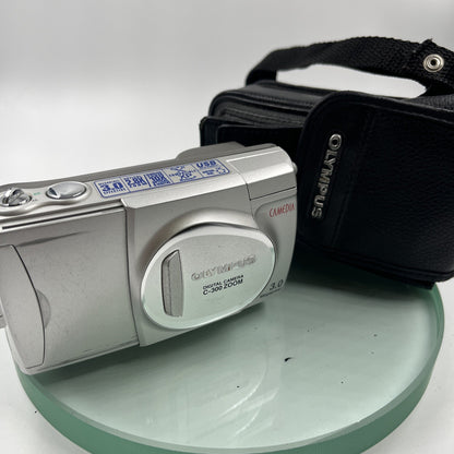 Olympus C-300 Zoom Digital Camera 3.0MP Megapixel 2.8x Optical Zoom-Silver # 9690