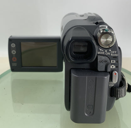 Sony Handycam DCR-DVD105 Carl Zeiss 20X Digital Camcorder with BAG-TESTED -1115