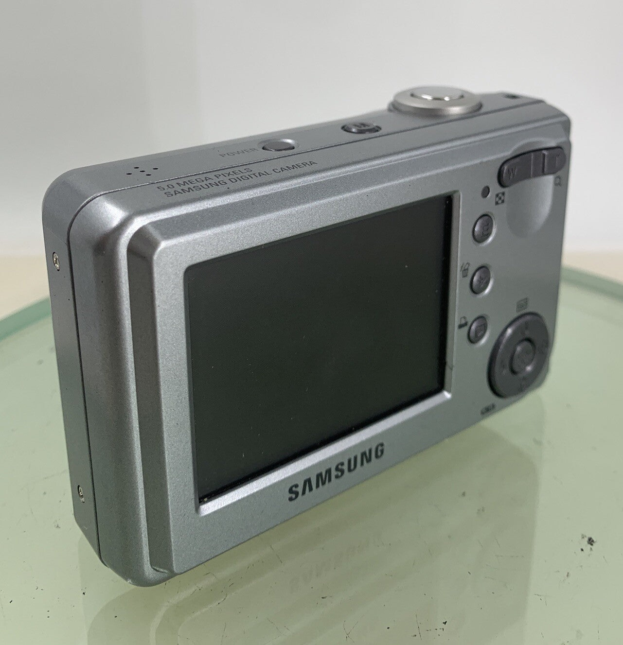 Samsung Digimax D53 5.0 MP WITH COVER Digital Camera Silver - TESTED - 2624