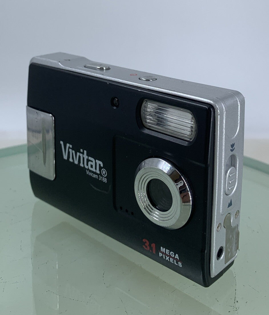 Vivitar Vivicam 3188 3.1MP COMPACT DIGITAL CAMERA BLACK NO CARD TESTED - 5772