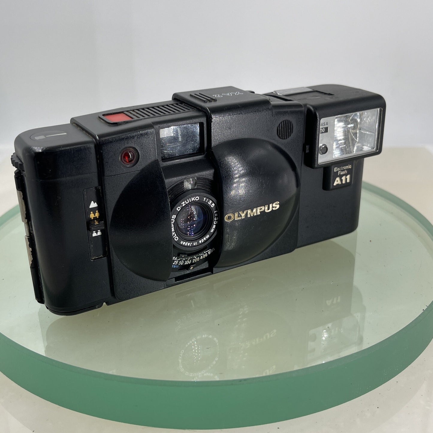 OLYMPUS XA2 Electronic Flash A11 D.ZUIKO 35mm f3.5 TESTED  POINT & SHOOT CAMERA0