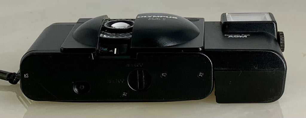 Olympus XA 1 35mm point and shoot Film Camera VGC Working Order Lomo Retro #657