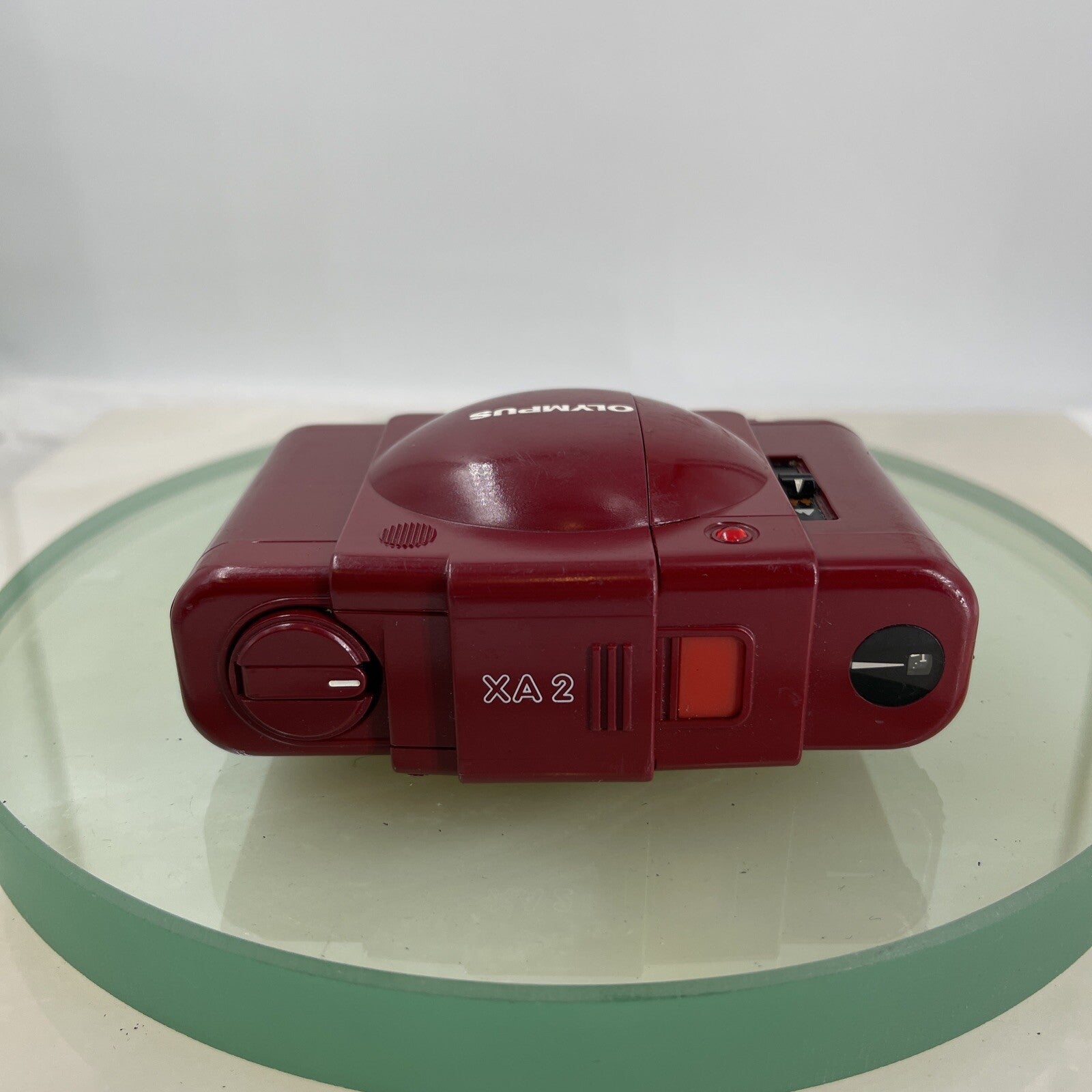Rare Red Olympus XA 2 COMPACT FILM CAMERA w/ D. Zuiko 35mm F/3.5 Lens TESTED 9206