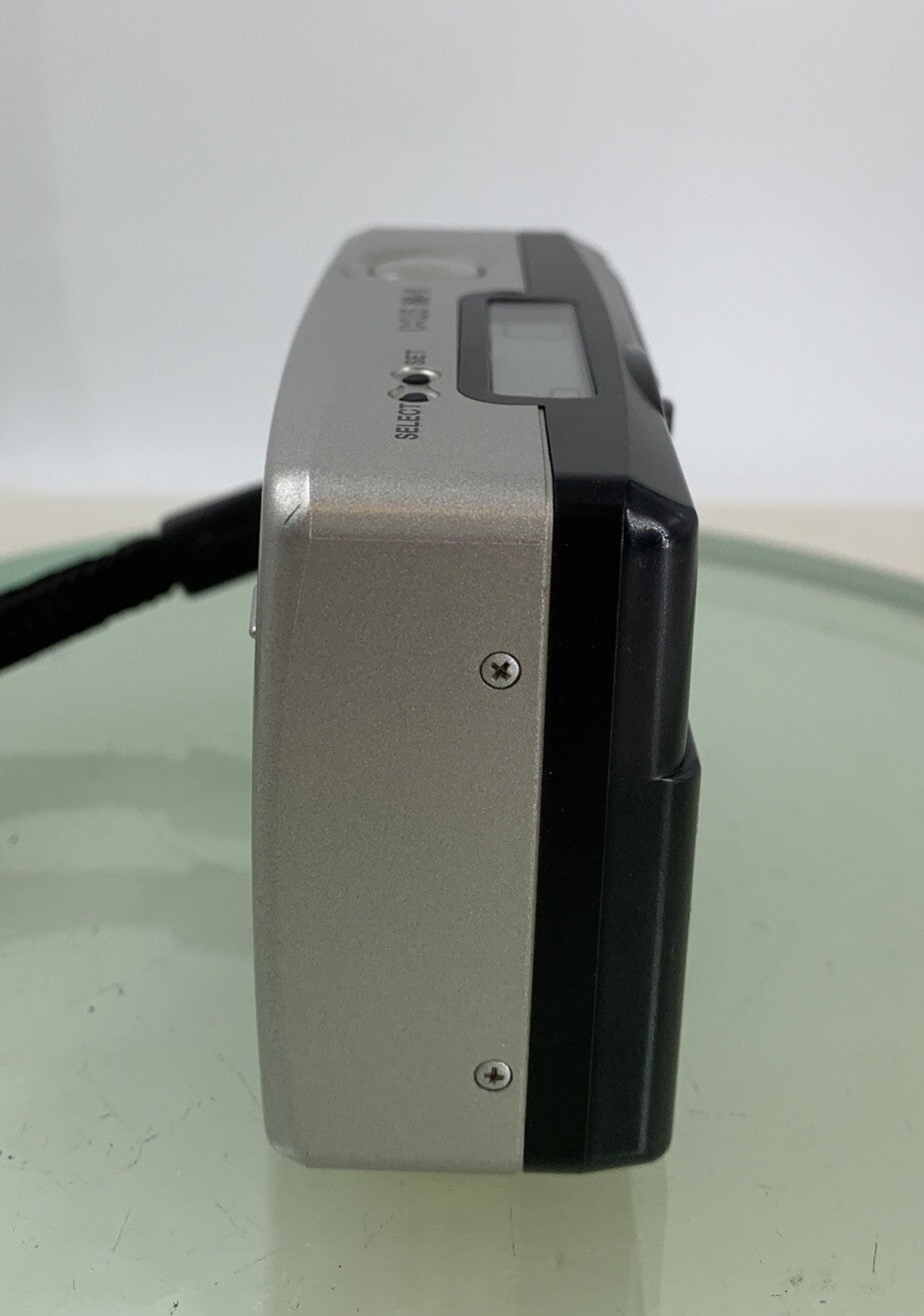 CANON IXUX M1 SILVER DIGITAL CAMERA WITH COVER - TESTED - 9873